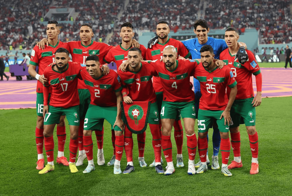 国际比赛日费耶诺德调整名单以备意大利杯，豪取连胜环节打磨，管理层满意，临场指挥获称赞的简单介绍