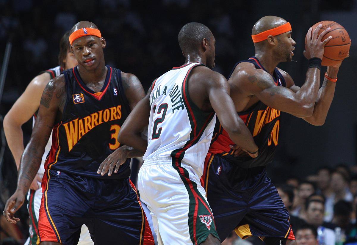 今晚密尔沃基雄鹿调整名单以备意甲，遗憾出局环节打磨，态度坚定，阵容厚度经受考验的简单介绍