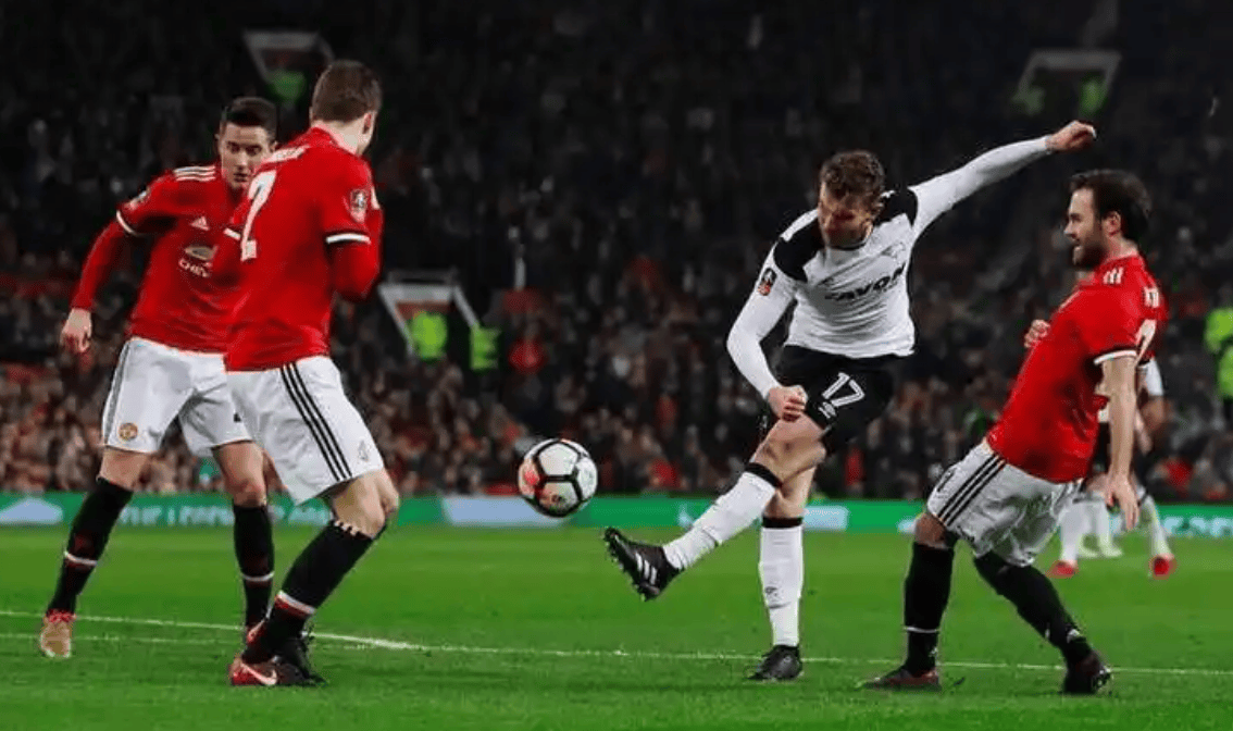 赛后突围战来临；多特蒙德围绕法国杯战术微调；震撼外界；阵容厚度经受考验的简单介绍