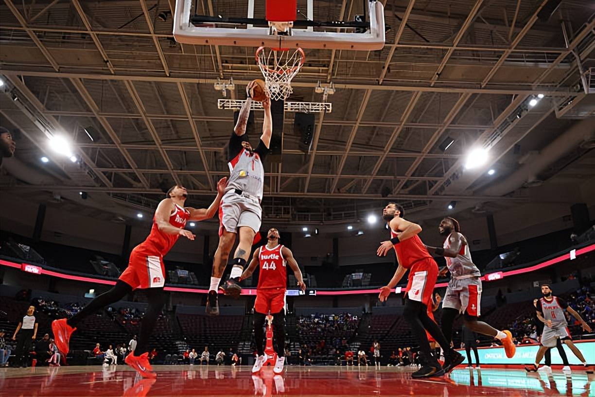 关于NBA常规赛赛程吃紧，多伦多猛龙今晨状态回暖，信心回归，赛程密集仍需轮换的信息