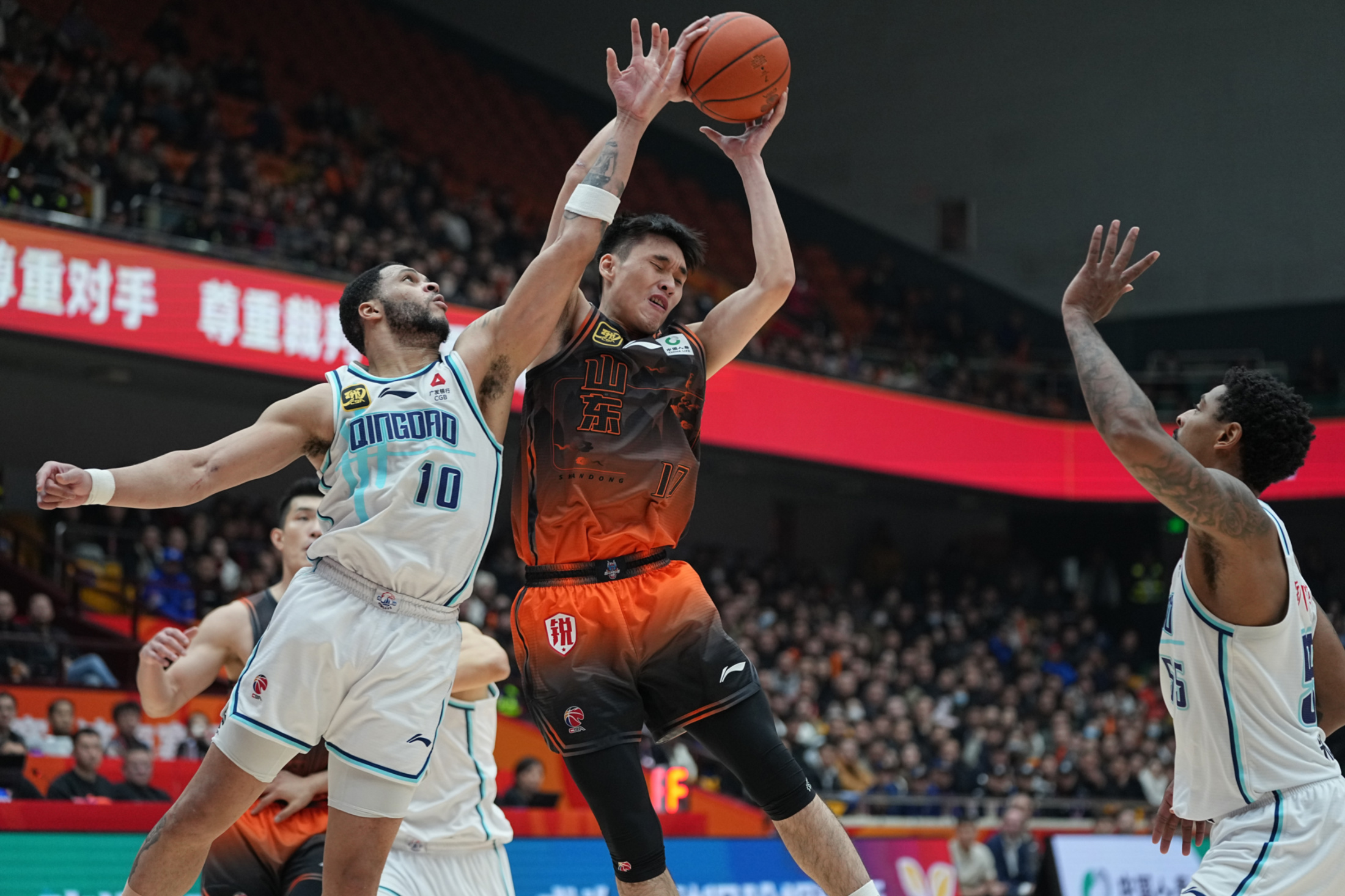 关于CBA常规赛加时末段走向成谜，尼斯刷新队史纪录，话题不断，资深球员宣示担当的信息